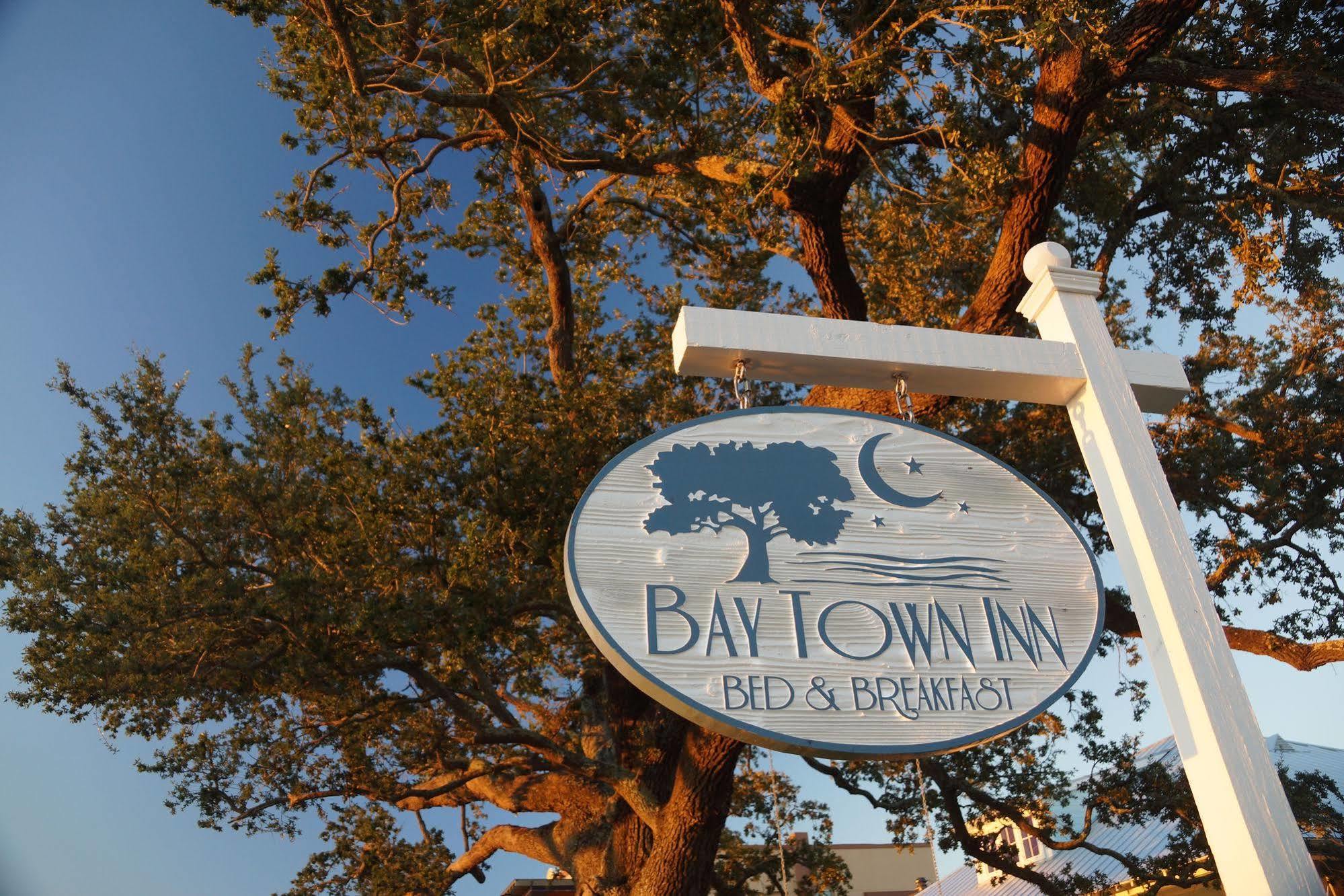 Bay Town Inn Bay St. Louis Exterior photo